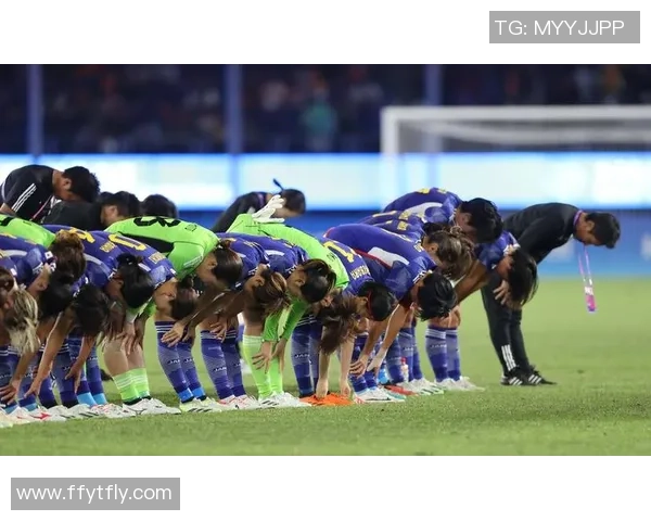 杭州足球队意识争议引发热议球迷与专家各执己见探讨未来发展方向